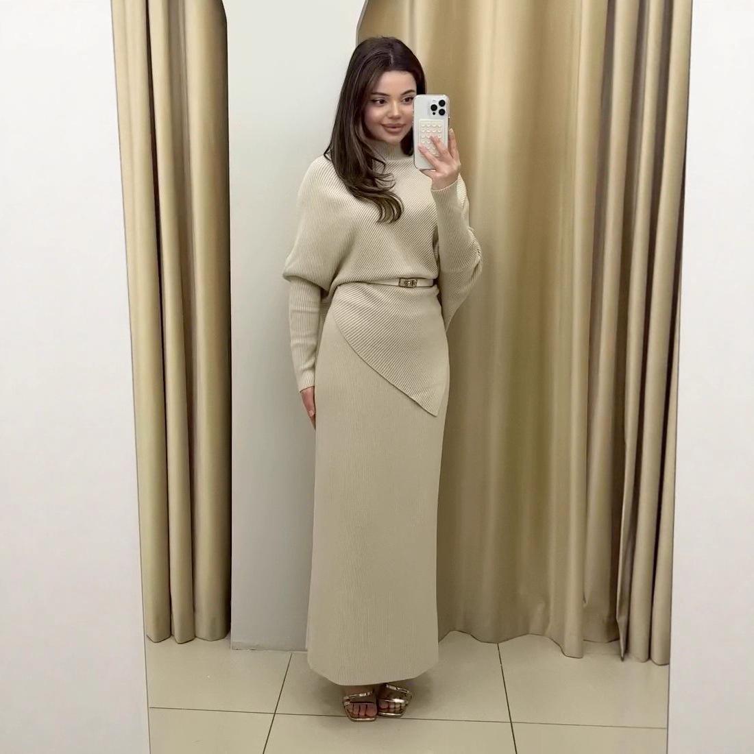 

2025 Осень Европейский и Американский Женский Высокий Воротник Необычный Рукав Летучая Мышь Длинное Платье XS абрикосовый