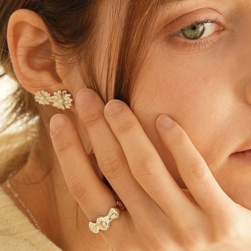 BELLOOGGI Bold Wave Ring