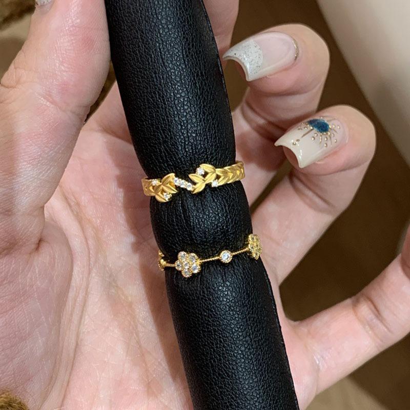 Simple Casual Style Diamond studded leaves rings for women Light Luxury Fashion Ring Party Wedding classics fine Jewelry