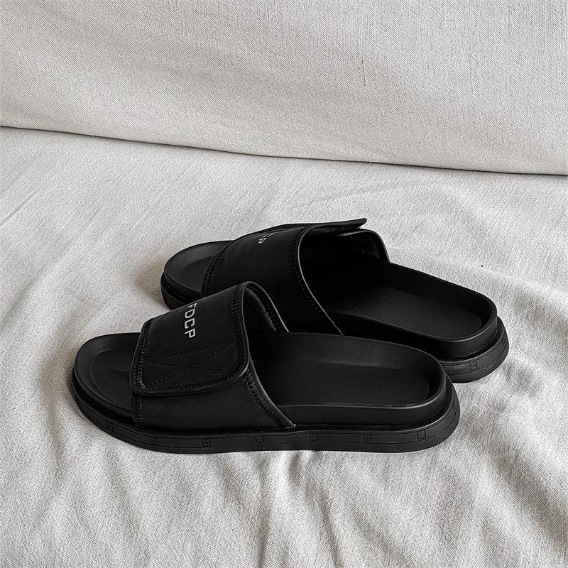 Kapcie męskie obuwie zewnętrzne letnie nowa modna marka antypoślizgowe sandały męskie buty plażowe 371266-J