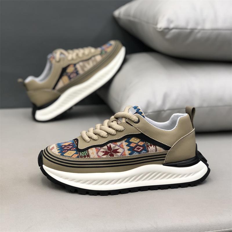 Board shoes spring new ethnic style low-top cloth surface breathable soft sole outdoor sports and leisure shoes sx