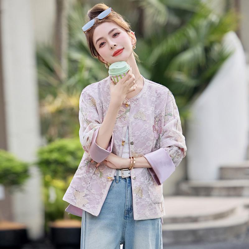 2025 Spring/Autumn Women's Retro Embroidered Jacquard Short Jacket