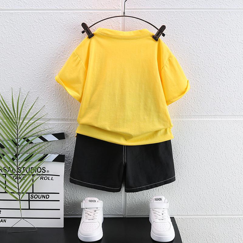 Stylish Summer Short Sleeve Set For Boys Featuring Cute Cartoon Duck Design Ideal For Ages 3 To 8