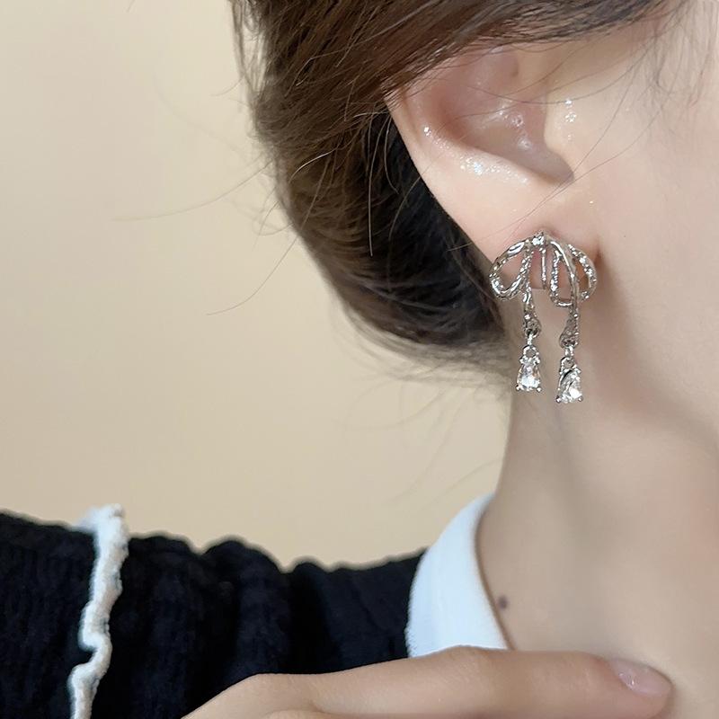 Silver Color Bowknot Stud Earrings for Women Girls Korean Metal Zircon Earrings Wedding Party Fashion Jewelry Accessories Gift
