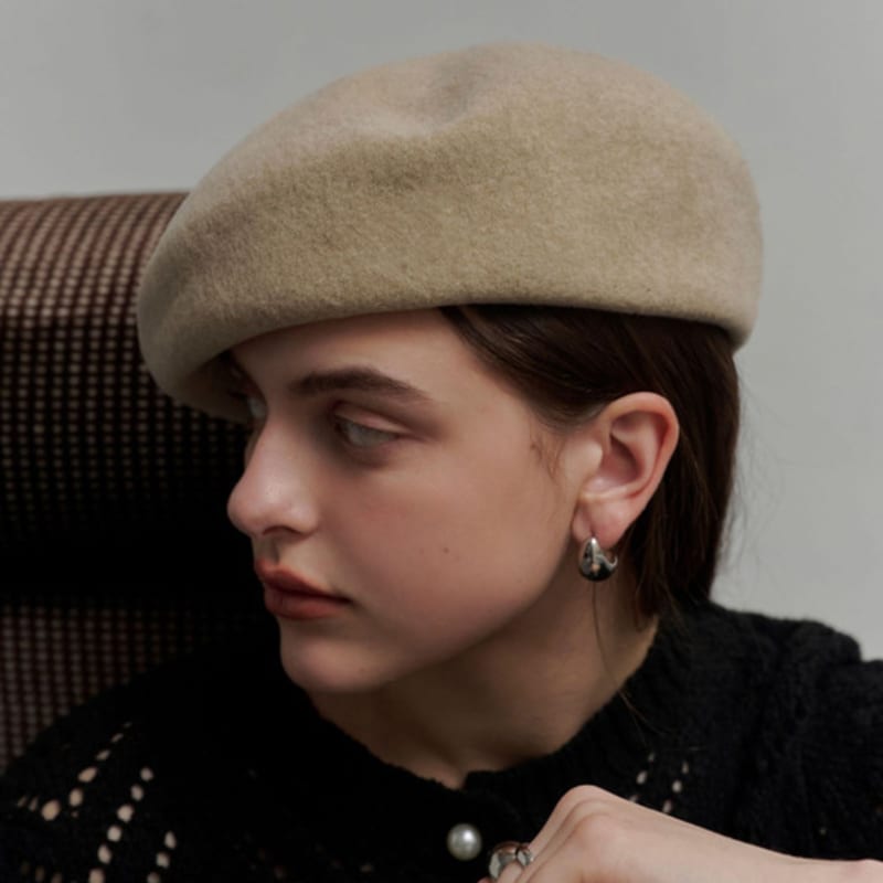 LALA Wool Beret Baker Hat (Wool Gloves and Pouch Included)