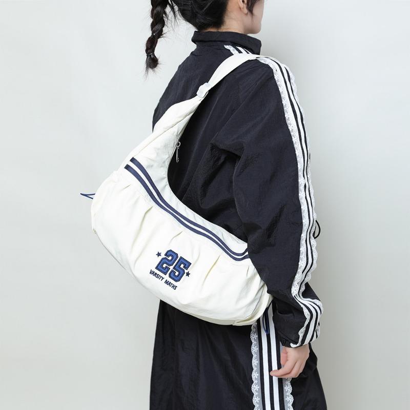 Çizgili Hafif Açık Hava Sürüş Çantası Büyük Kapasiteli Bohça Çanta Spor Tarzı Çapraz Askılı Çanta