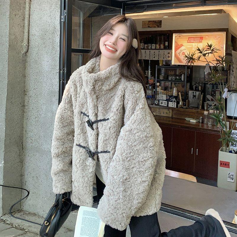 

Новое пальто из овечьей шерсти женское зимнее утолщенное теплое пальто из искусственной кожи свободное и тонкое воротник-стойка легкое свободное L (recommended 120-72.5 kg)