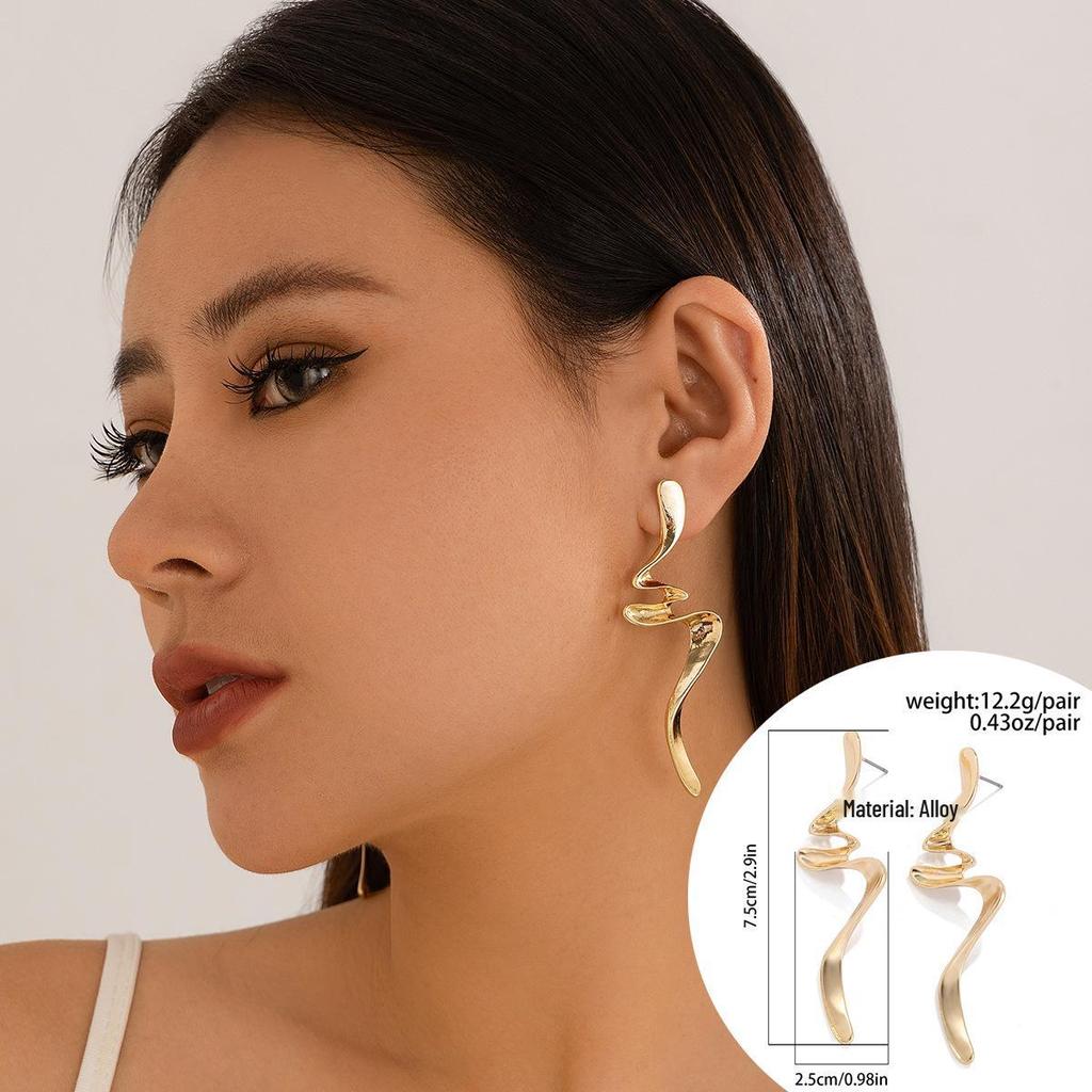 European & American Cross-border Irregular Geometric Metal Water Drop Earrings with Exaggerated Pleated Texture