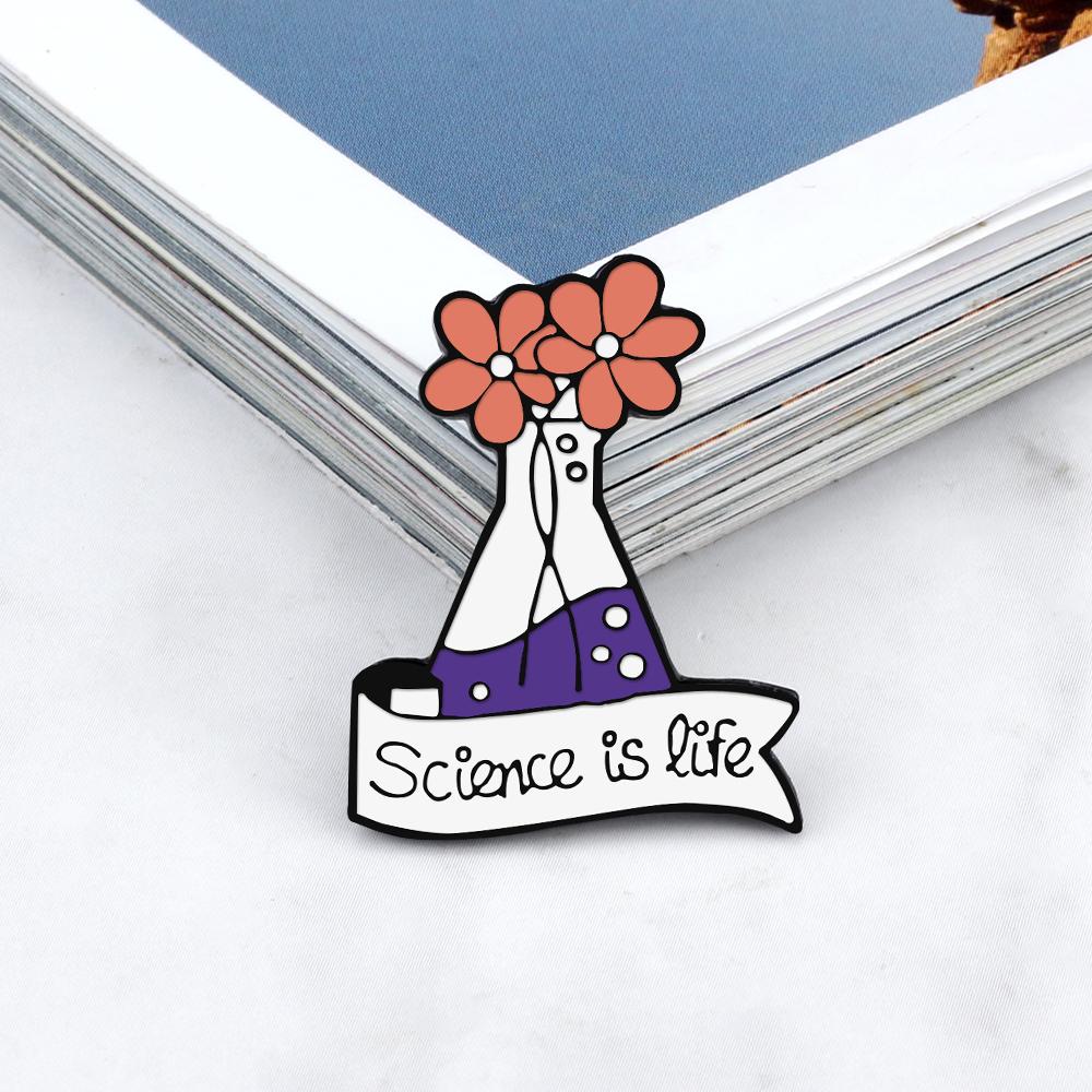 Cartoon Science Brooch Cute Funny Chemical Scientific Experiment Test Tube Beaker Enamel Pin for Student Bag Lapel Badge Jewelry