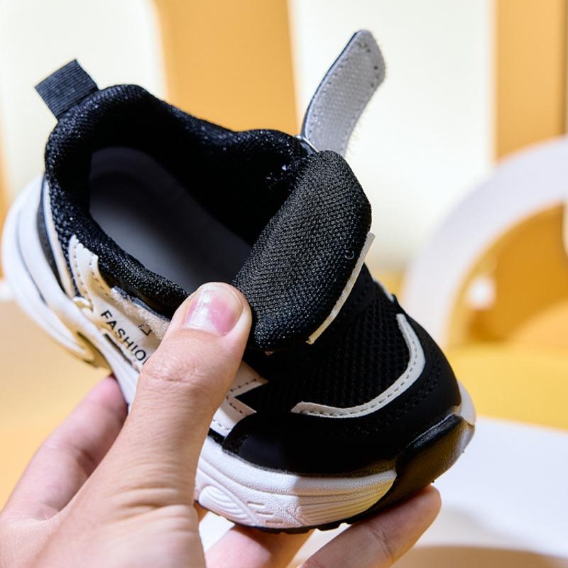 Children's Sneakers Autumn New Arrivals, Girls' Anti-slip Casual Shoes, Versatile Leather Upper Soft-Sole Running Shoes for Toddlers & Kids.