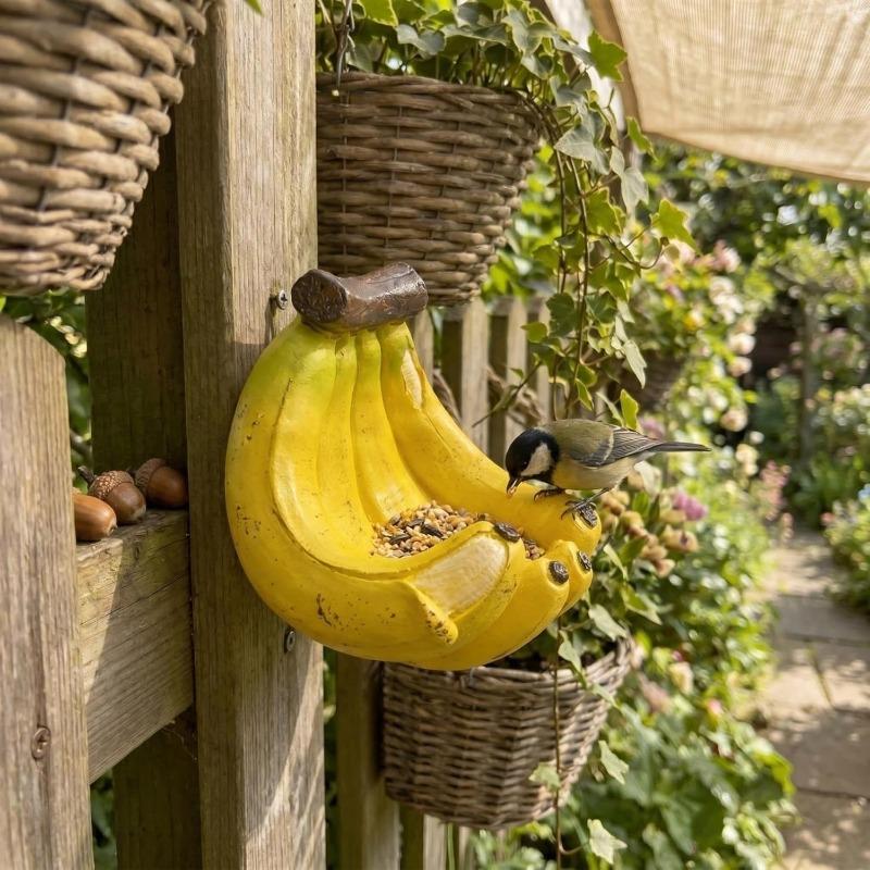 Hanging Banana-Shaped Bird Feeder, Resin Bird Bath/Feeder, Bird Feeders for Outdoors Hanging, Wild Bird Feeder Forluebirds, Cardinals