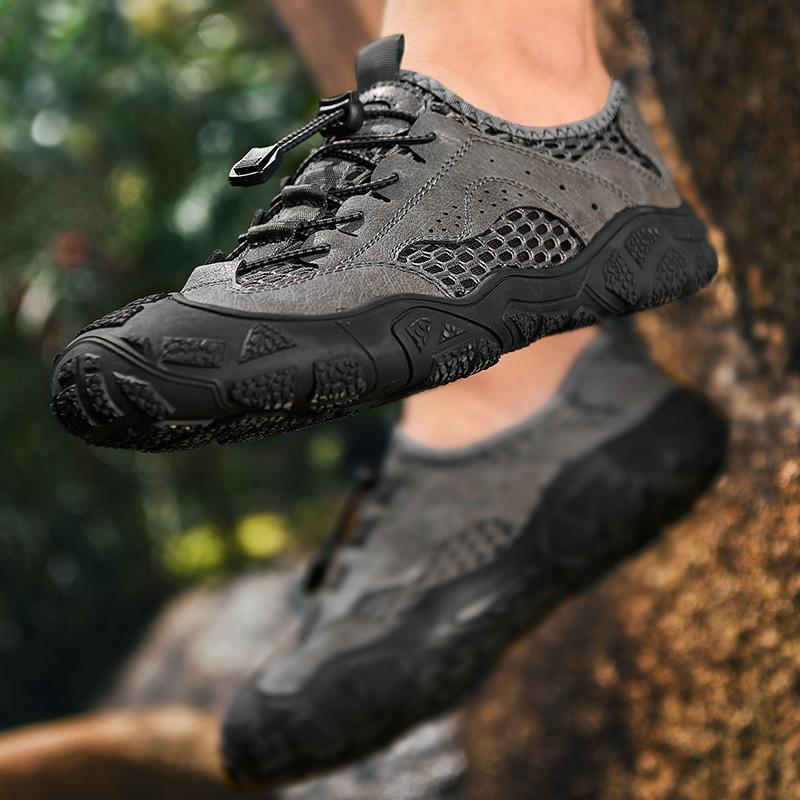 Men's Leather Sandals Summer New Pump Beach Shoes Breathable Casual Driving Shoes Soft Bottom Non-Slip Leather Sandals