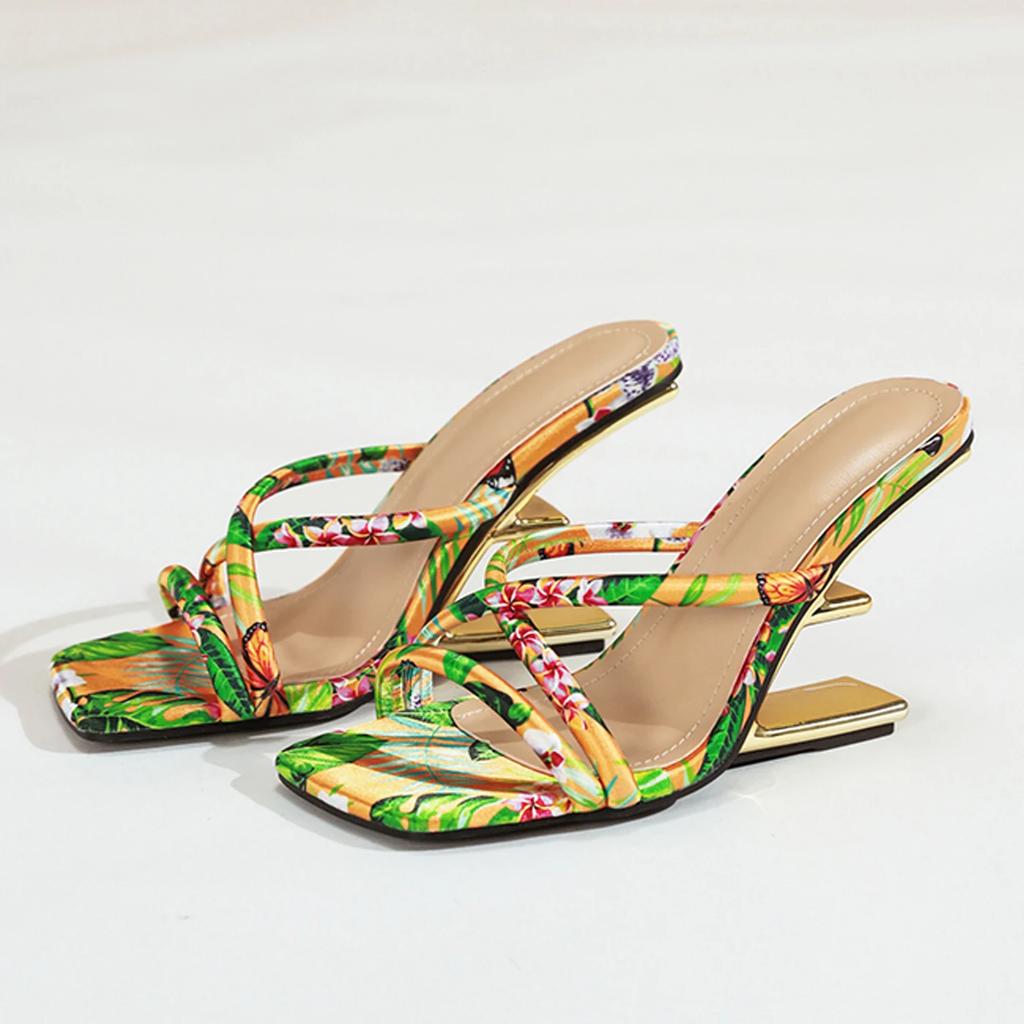 Eilyken Farbe Hohe Pantoffeln Sexy Flache Sandalen Damen Sexy Mode Offene Zehen Ausgeschnittene Keilabsätze Damenschuhe