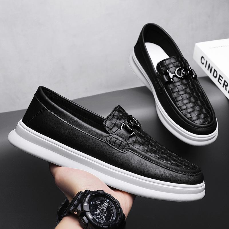 

Мужские кожаные повседневные лоферы без застежек с мягкой подошвой весна-осень 2024 г. 40 чёрный