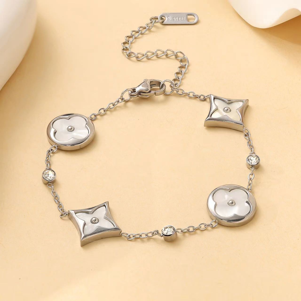 

Браслет из титановой стали с клевером, не выцветающий, браслет с пятью цветами из ракушки, 18К