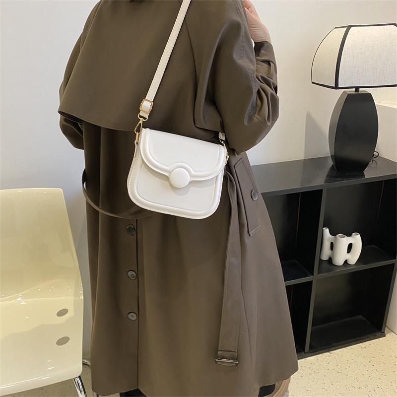 Stylish Vintage-inspired Small Crossbody Bag For Women In Khaki With Magnetic Closure