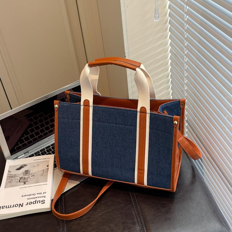 Denim Bag Women's Large Capacity 2025 New Autumn and Winter Casual Messenger Bag Portable Contrasting Color Commuter Tote Bag
