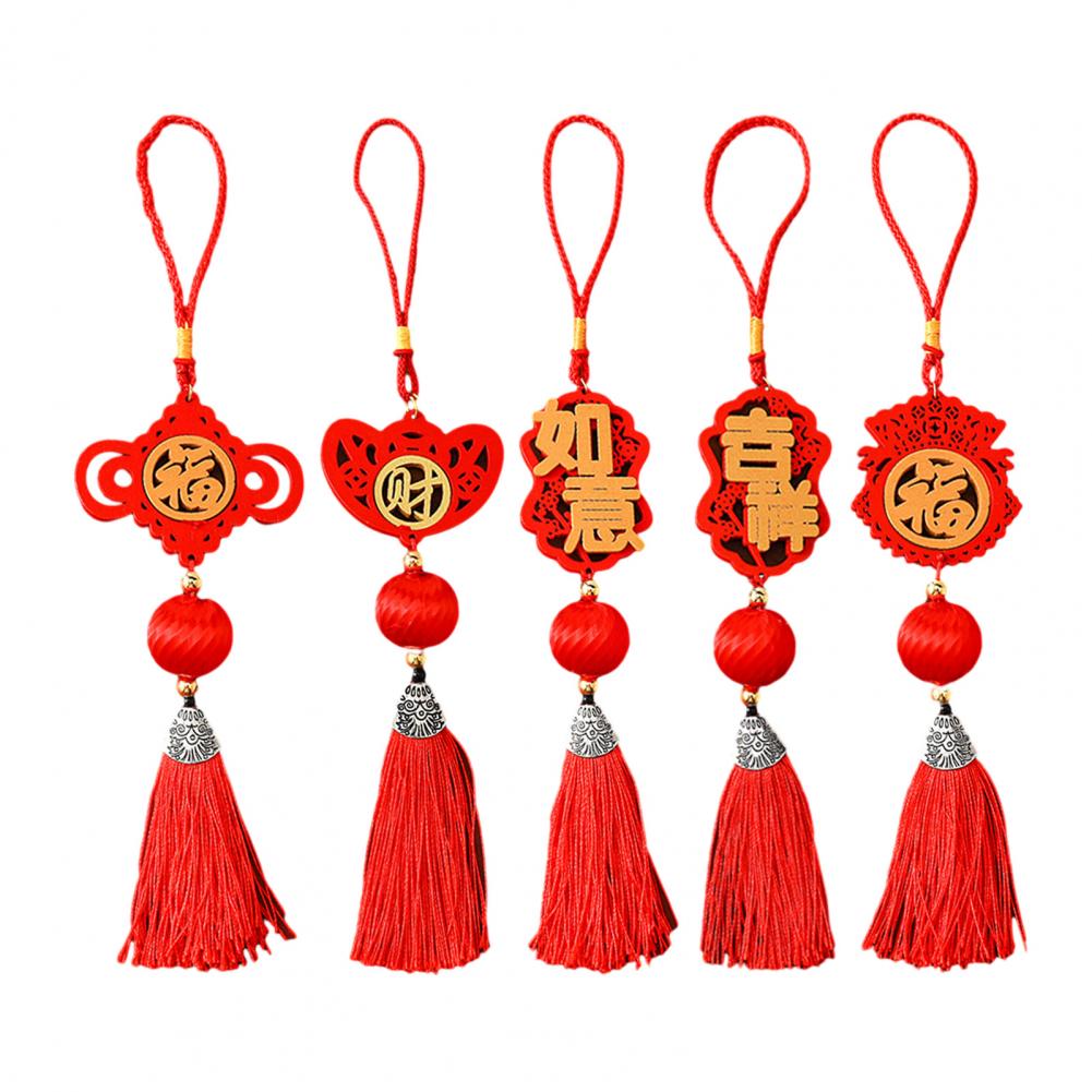 Chinese New Year Pendant Holiday Key Holder Chinese New Year Decoration Hanging Ornament with Lucky Fu Pendant Tassel for Spring