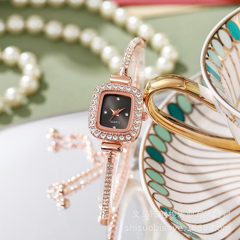 

Элегантные женские часы Оригинальный дизайн Женские кварцевые наручные часы Лучший бренд Лучшие подарки Часы чёрный