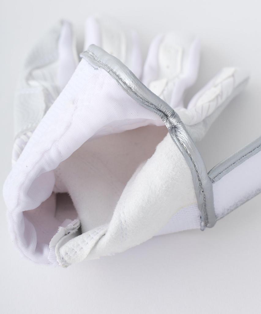 UA Clean Up Batting Gloves Silver YLG [Under Armour] White/Metallic Silver/Metallic