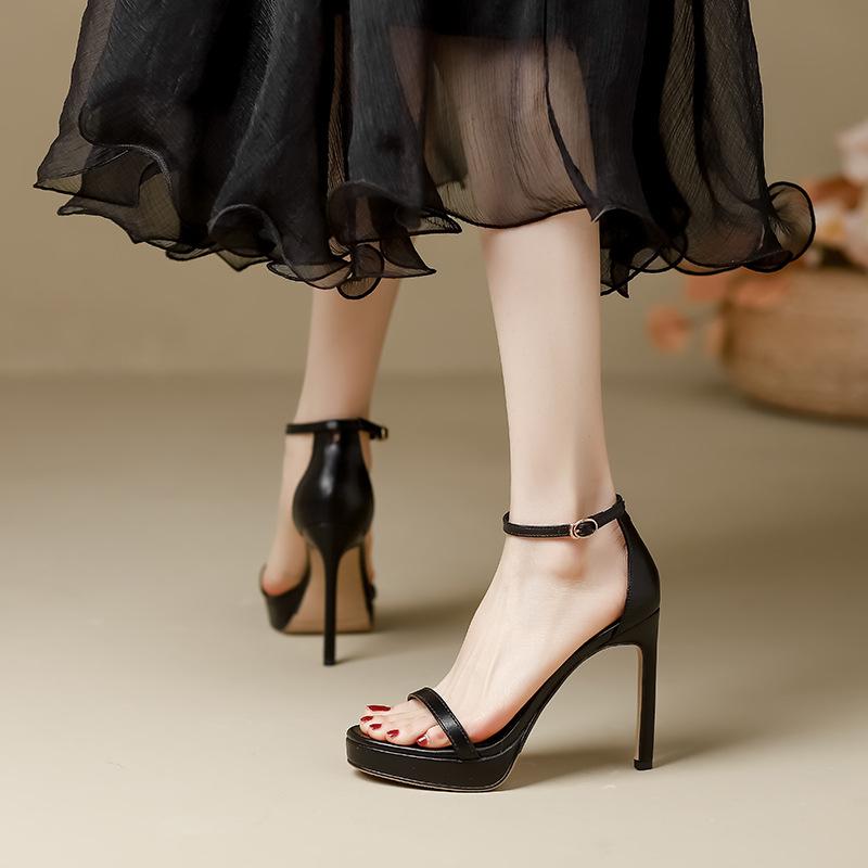 New Summer SW Star with the Same Waterproof Table High Heels with Sexy Versatile Stiletto Silver Sandals