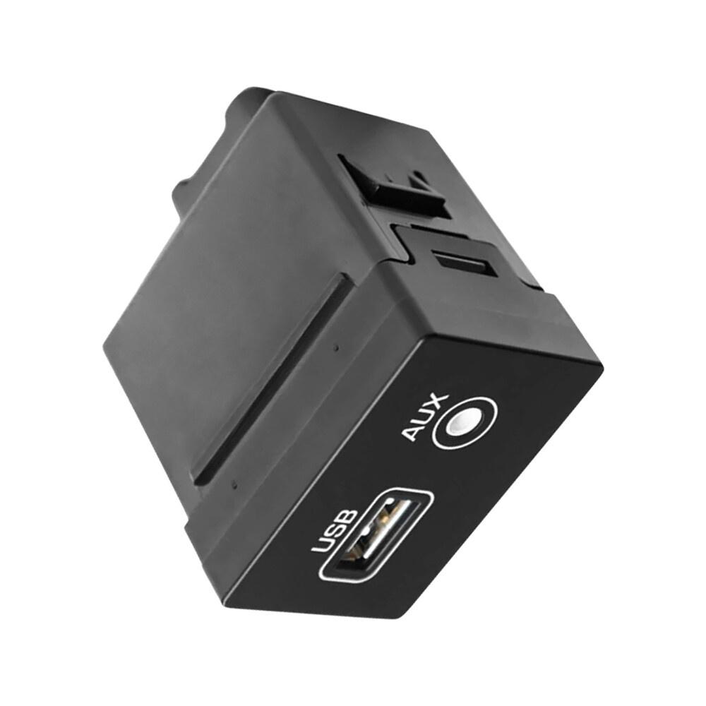 Auxiliary & USB Jack Assembly For Hyundai Santa Fe 2016-2018 96121-2W560