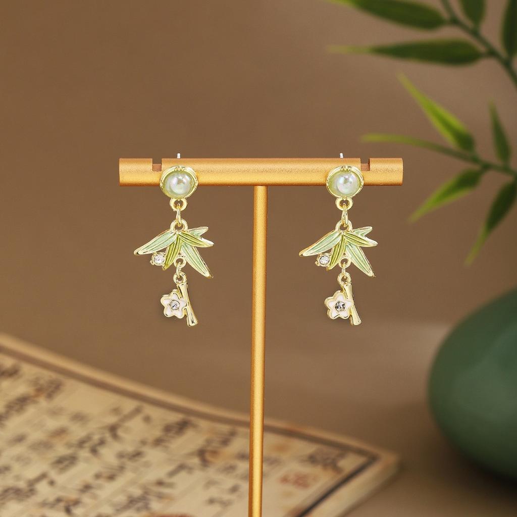 New Chinese Flower Water Drop Pearl Stud Earrings Light Luxury Chinese Style Temperament Earrings Versatile High Sense National Tide Earrings Women