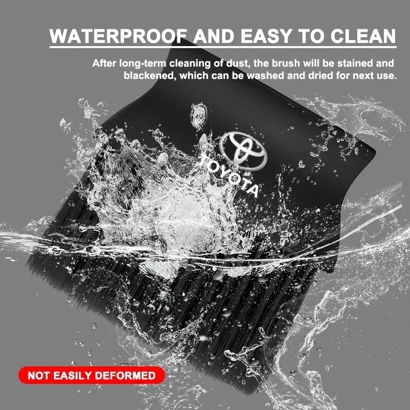 1Pcs Car Dedusting Brush Air Outlet Cleaning Brush Car Accessories for TRD Toyota Corolla Yaris Aygo GT86 Gr Prius RAV4 Camry Auris