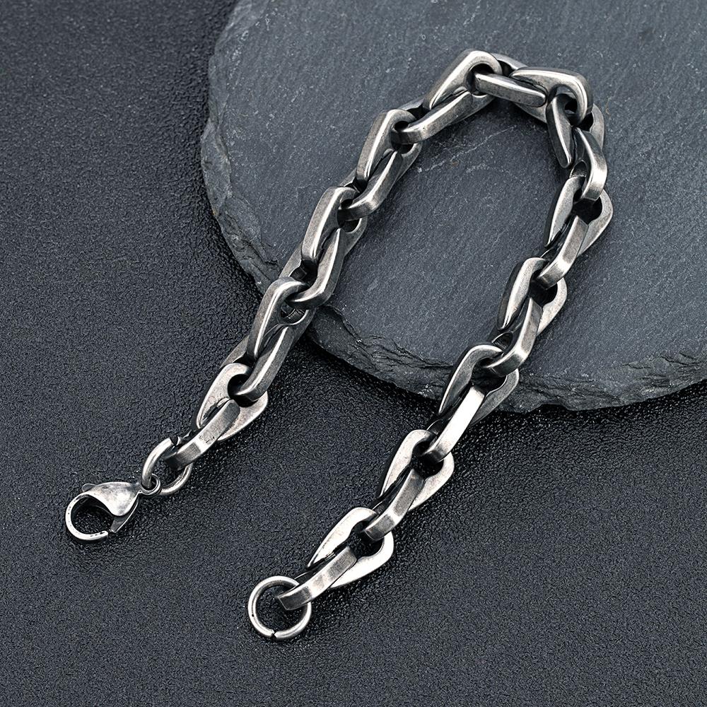 Punk Heavy Horseshoe Link Chain Bracelets for Men Vintage Oxidized Clip Chain Wristband Chunky Jewelry