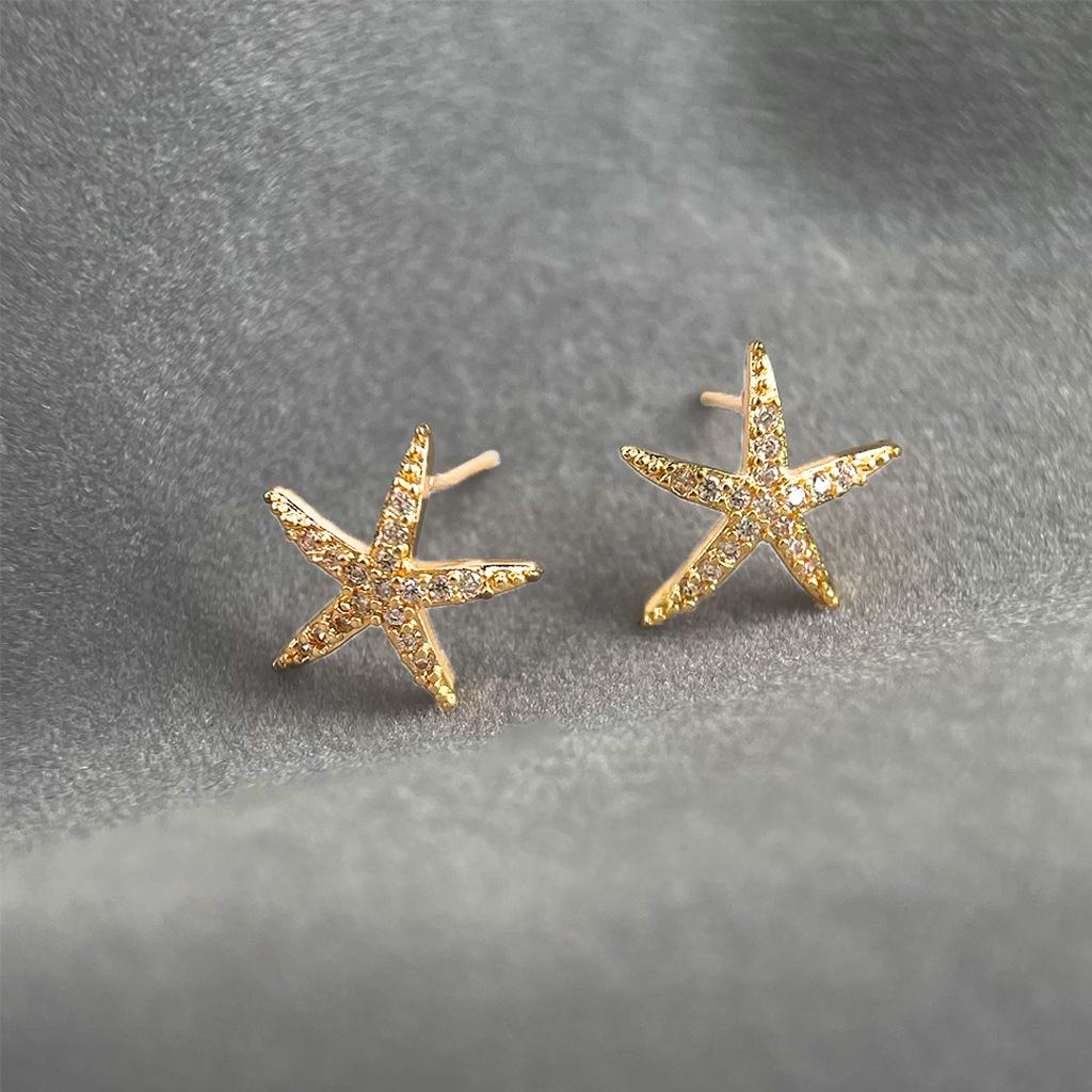 Silver Needle Zircon Starfish Stud Earrings - Simple & Versatile High-End Fashion Jewelry for Women