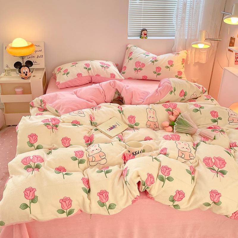 Kleines Frischmilch-Fleece-Bett, vierteiliges Set, Korallenvlies, Bettlaken, Bettbezug, warmer Flanellplüsch