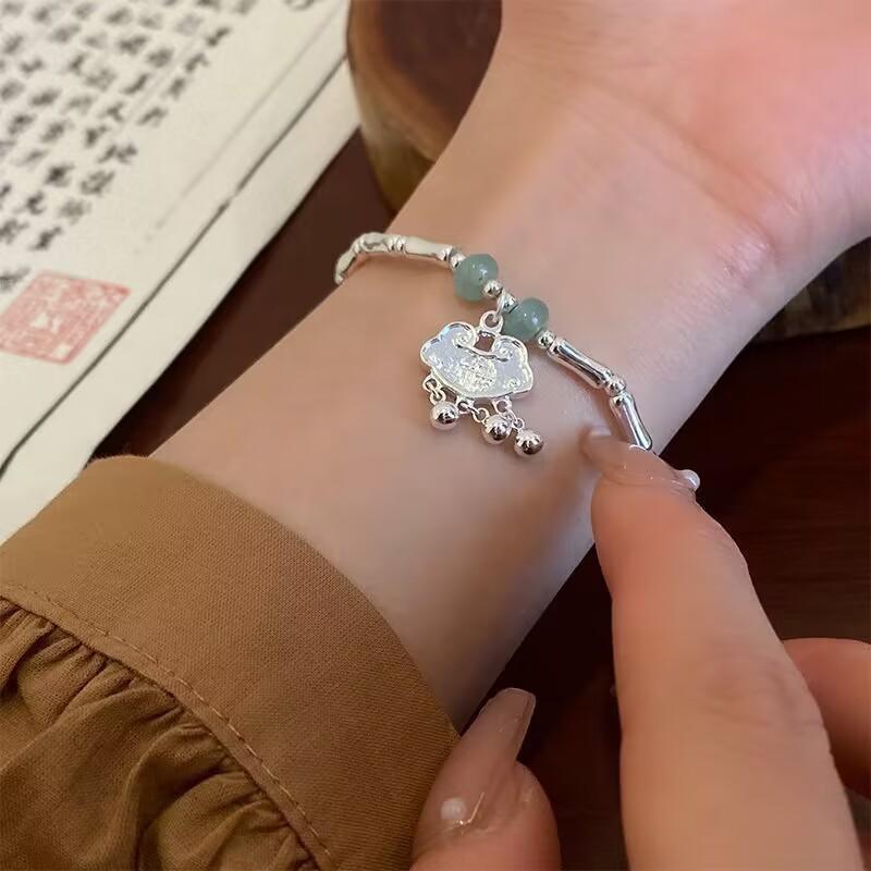 New Chinese style ancient style bamboo joint safety lock Fu brand small fresh girls gentle bracelet necklace girls birthday gift tide