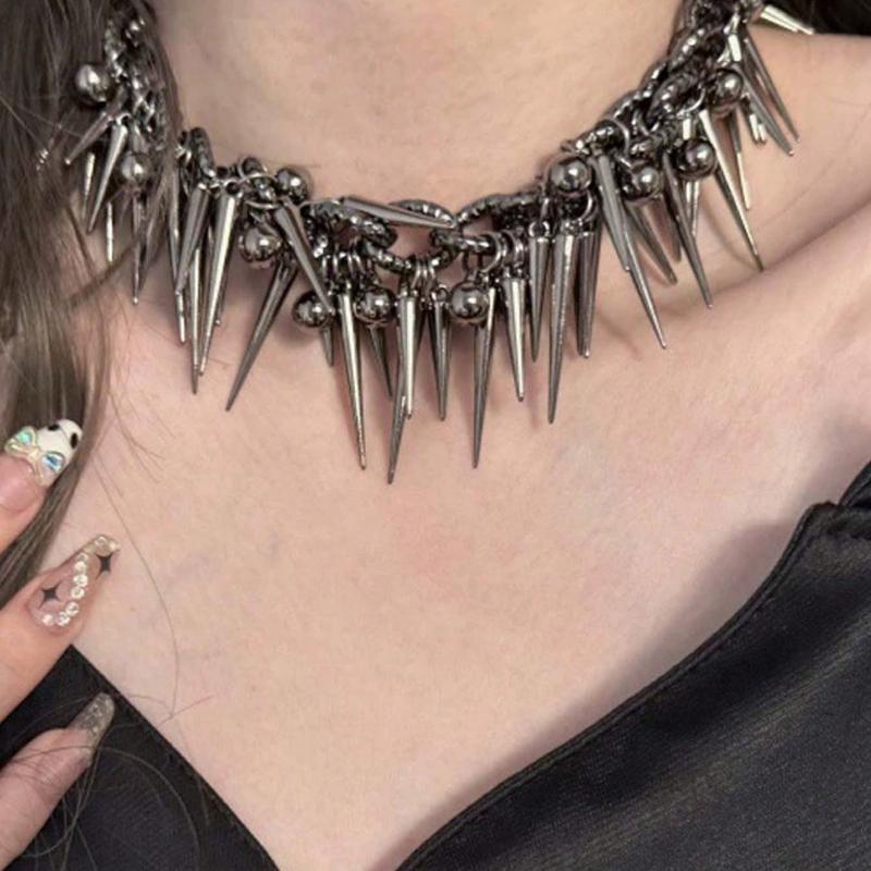 

1 шт. Модное экстравагантное готическое панк-шик Y2K сложное многослойное колье-чокер с шипами, женские украшения для повседневной носки и праздничной вечеринки