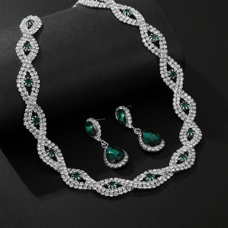 Winter Europäische und Amerikanische Accessoires Halsketten, Armbänder, Ohrringe, Sets, Dreiteilige Sets, Hochzeits-Abendkleider, Vielseitiger Schmuck