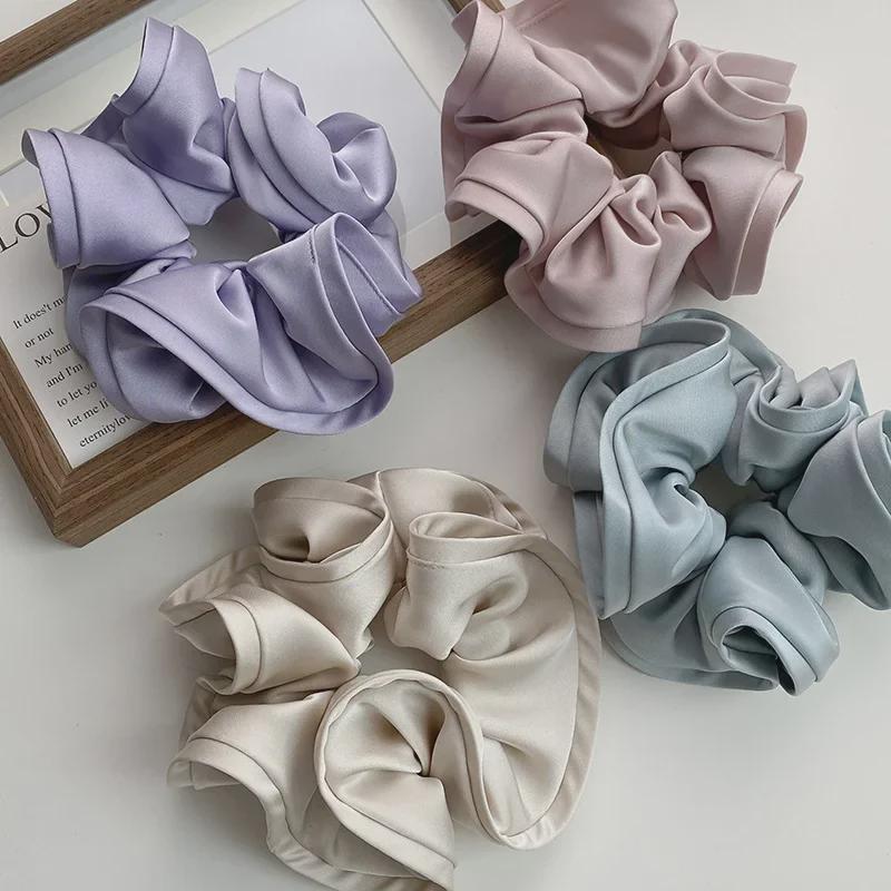"High-End French-Style Satin Hairband: Fashionable Wood Ear & Flower Bud Design"