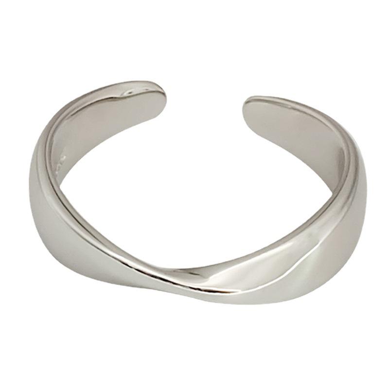 Möbius Wave Pattern Retro Ring - European & American Style Index Finger Jewelry for Women