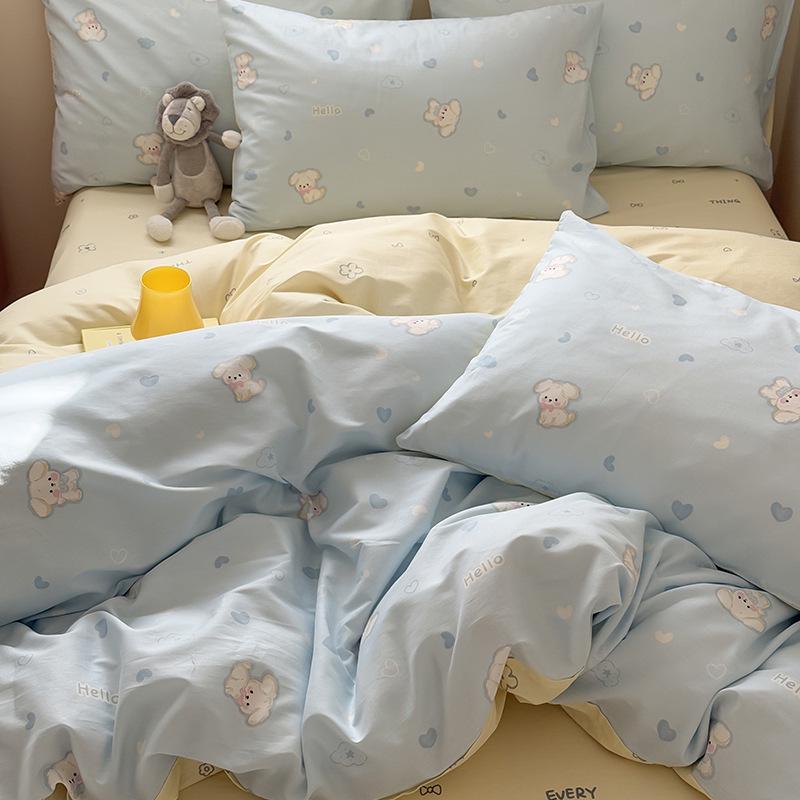 

Хлопковый энергичный мультяшный комплект пододеяльника - Четыре предмета (Вкл.. Встроенный лист) для студенческих общежитий 1.2m Flat Sheet 3-piece Set for 1.5x2m Duvet