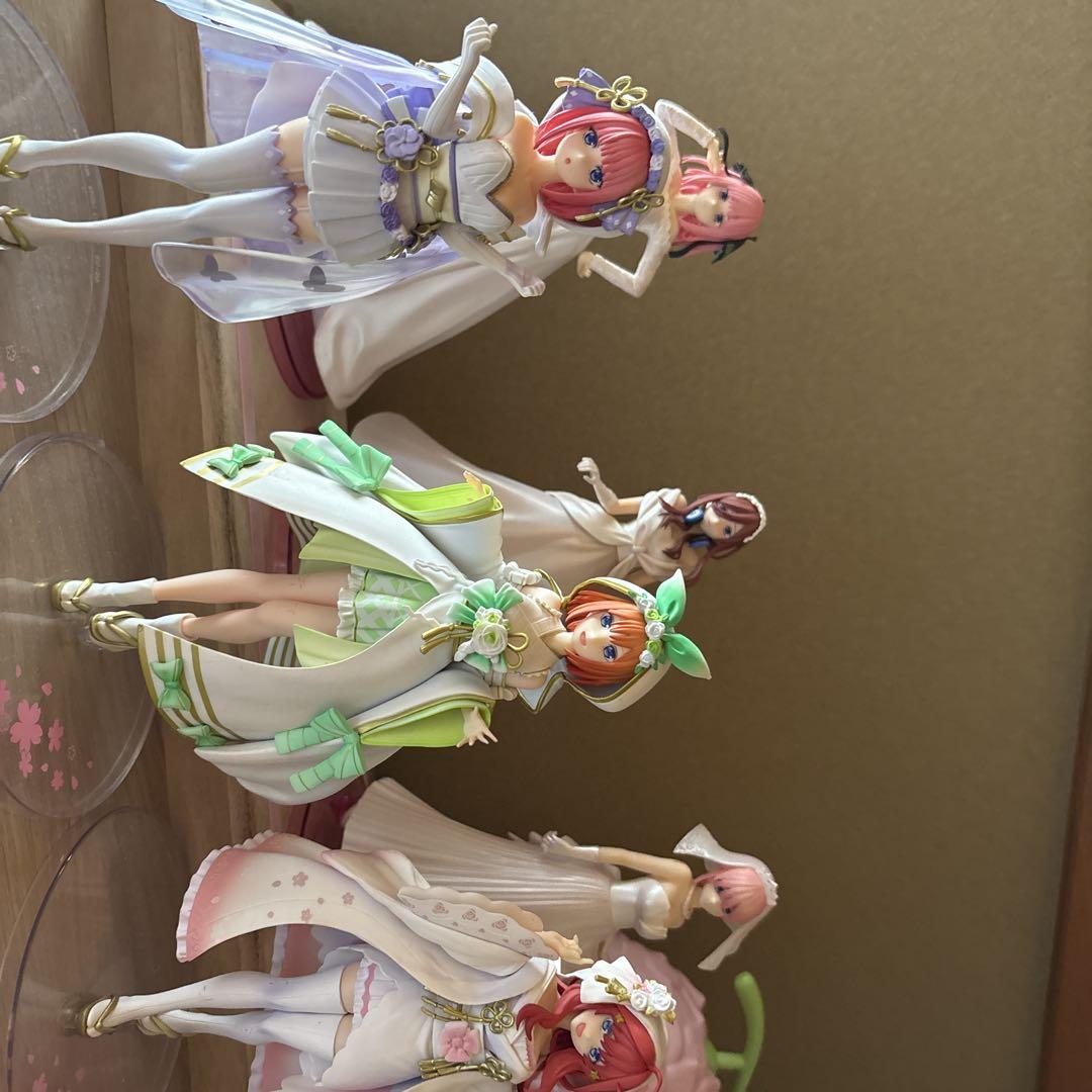 

[USED] The Quintessential Quintuplets figure set of 6 (no box)