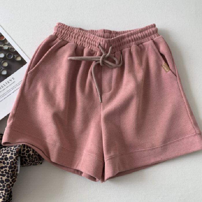 

Повседневные спортивные шорты для женщин на лето Новый стиль для студентов, чтобы выглядеть стройно и свободно Пятиточечные брюки-трапеции с широкими штанинами XXL