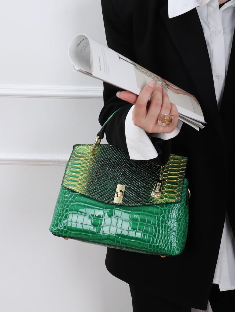 2024 Crocodile Pattern Patent Leather Women's Accordion Shoulder Bag - Fashionable, High-End Design