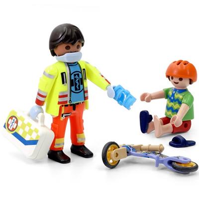 Playmobile Paramedics and Children 71245, 1 Korean Toy