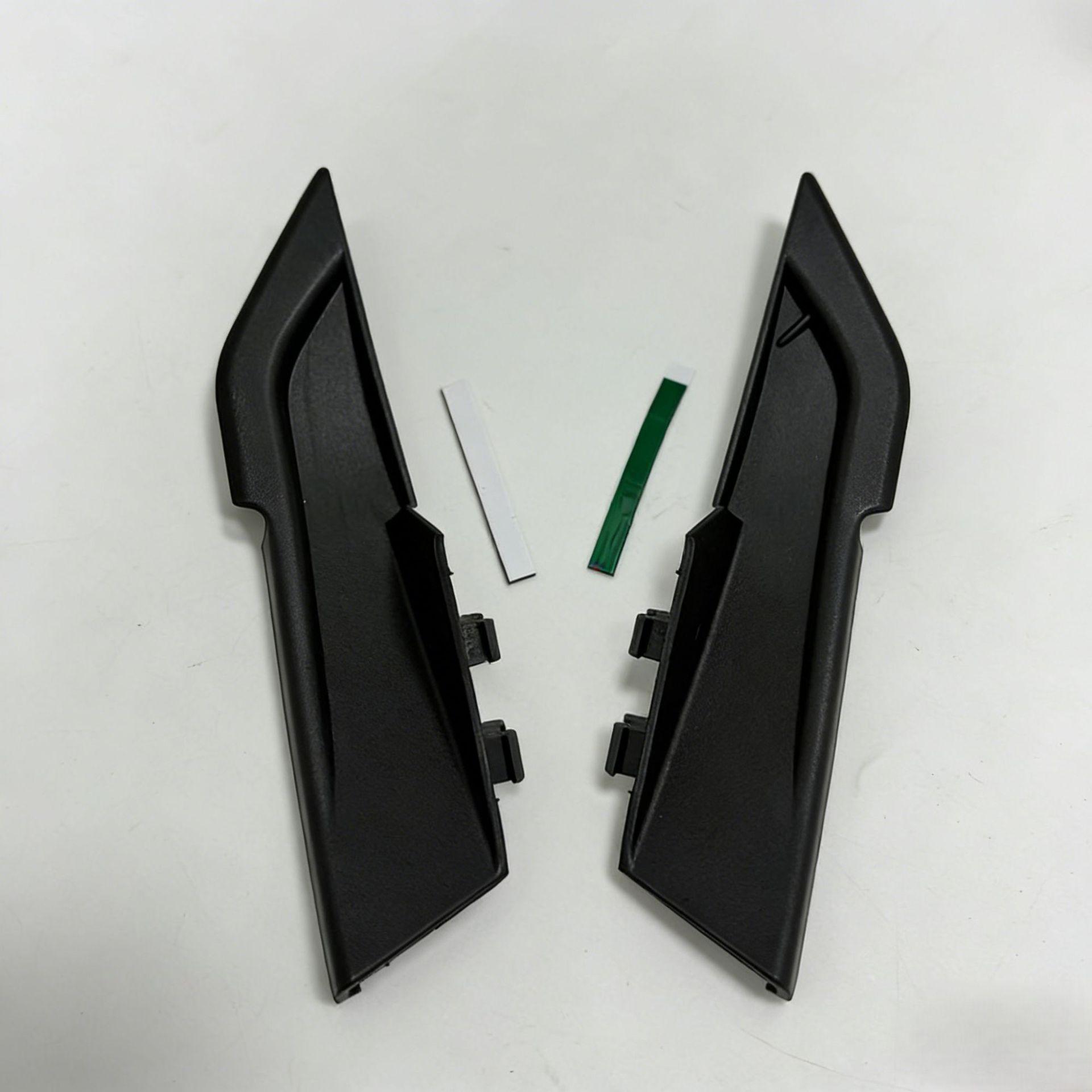 

Hyundai Elantra 11-16 Front Windshield Wiper Trim Cover Left