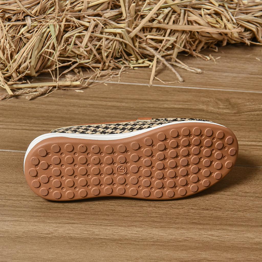 Large Size 2025 Spring and Autumn New Casual Shoes Striped Metal Chain Low-Top Shoes Lightweight Round-toe Shoes