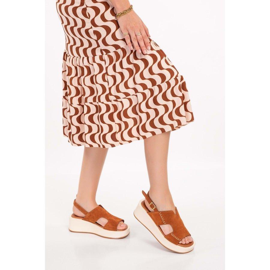 

Женские повседневные сандалии из натуральной замши на танкетке