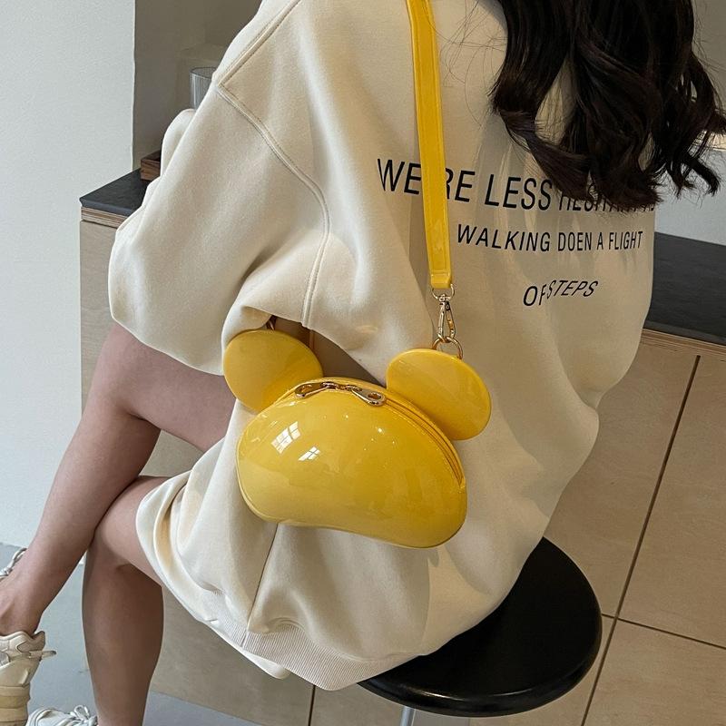 Personalized Small Bag 2025 New Japanese Cartoon Cute Girl Foreign Style Little Red Book One-shoulder Shiny Small Round Bag Pu