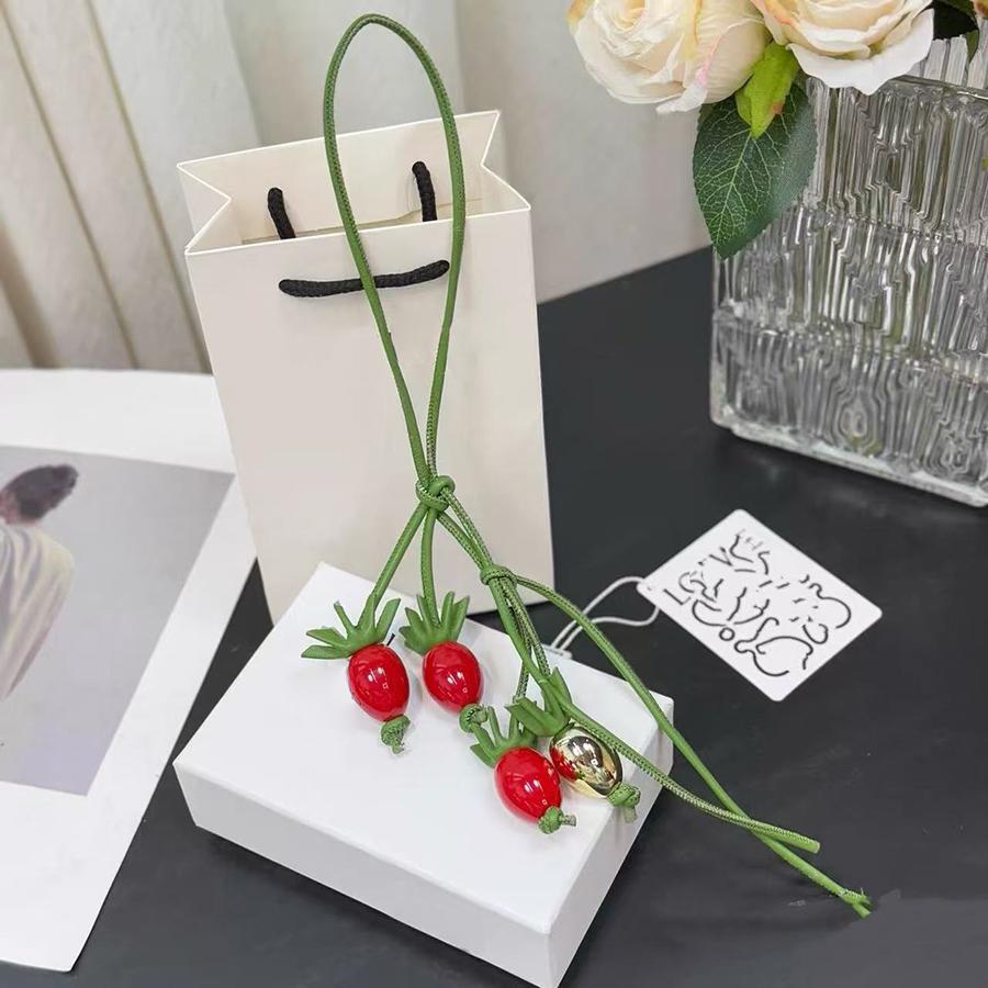 Amora Framboesa Amora Preta Tomate Pingente de Couro para Bolsas Femininas Decoração de Moda Pingente Acessórios para Pendurar na Bolsa