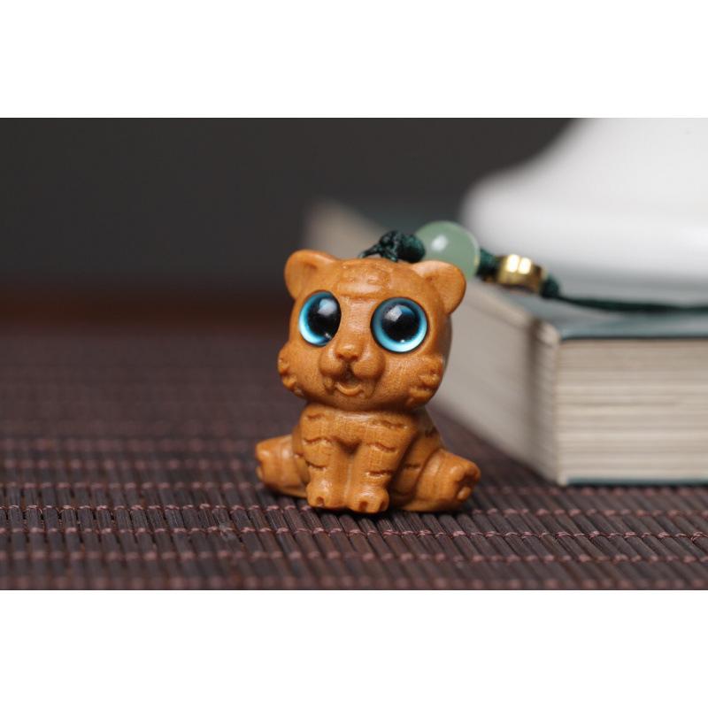 Sandalwood Zodiac Tiger Keychain Phone Pendant – Cultural Plaything & Night Market Accessory