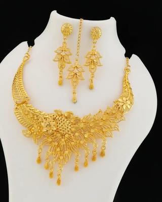 Women and Girl's Brass Gold Jeweller Necklace, Chain & Earring Set