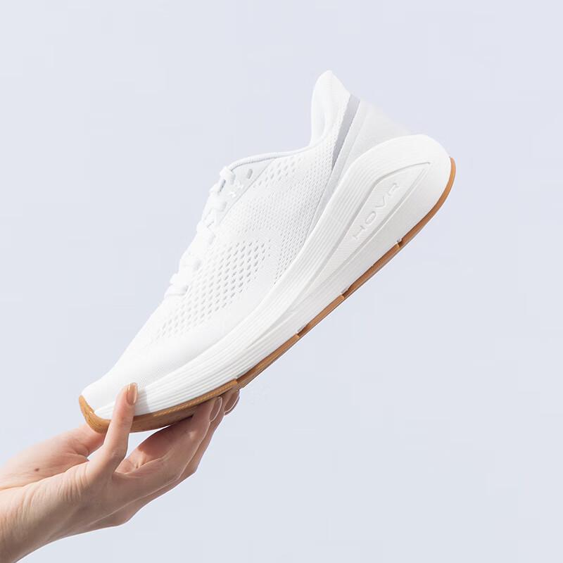 

Under Armour Women s Lightweight Running Shoes EU 38