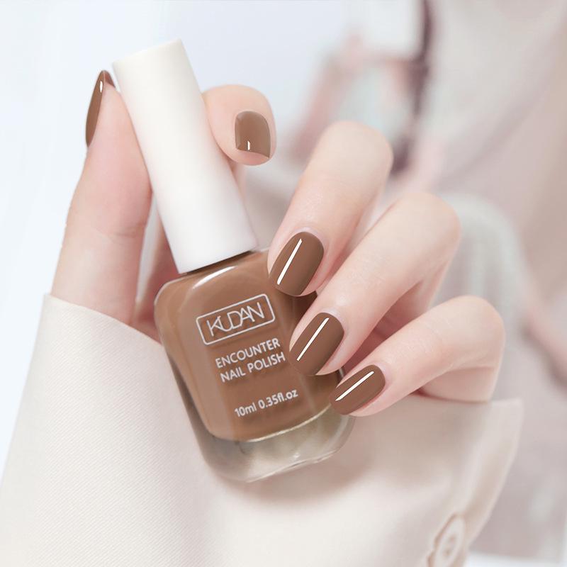 Long-Lasting Water-Based Peelable Nail Polish - No Lamp Needed, Quick-Drying, Colorfast, Perfect for Students and Salons.